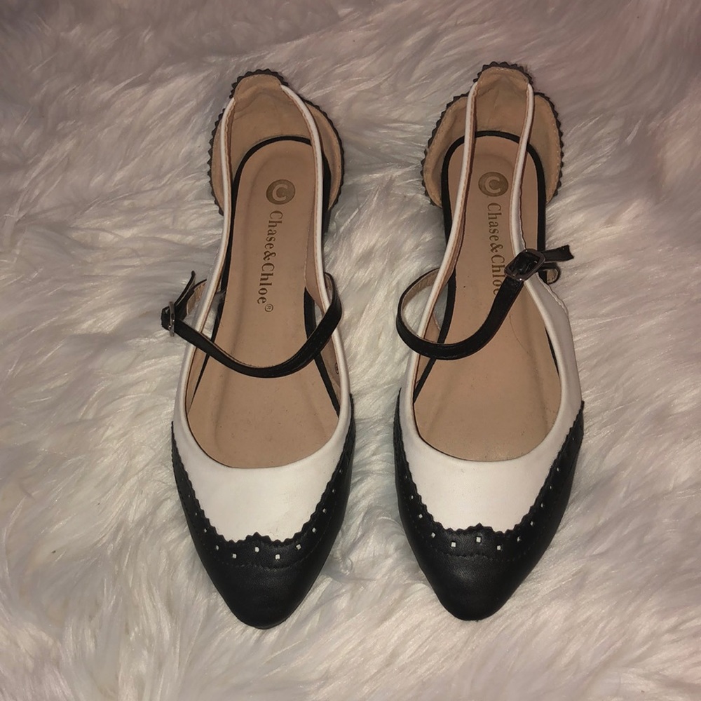 Women’s oxford flat size 8